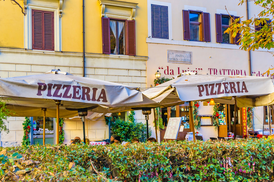 Rome Restaurant Facade